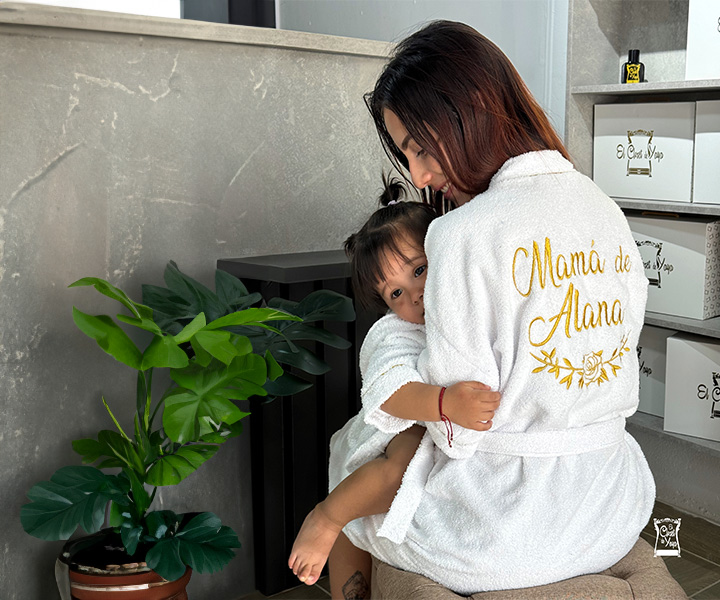 Salida de baño para mamá e hija personalizado color blanco - 215