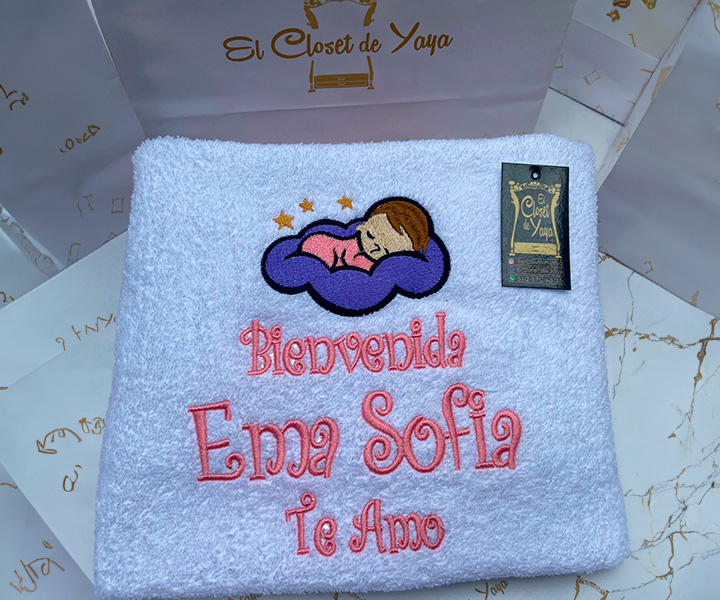 Toalla personalizada para bebe de nube rosada - 351