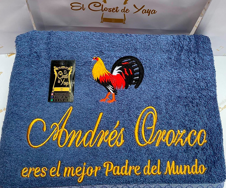 Toalla personalizada para hombre color azul de gallo - 300