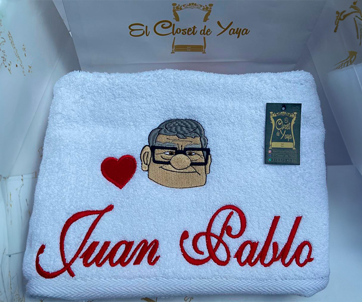 Toalla personalizada para matrimonio de abuelito up - 359