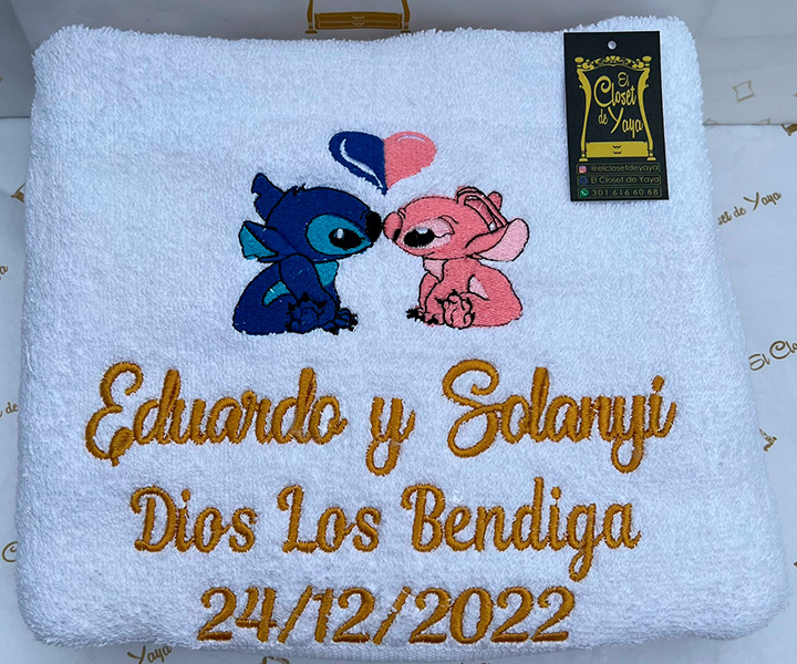 Toalla personalizada para matrimonio de stich - 367