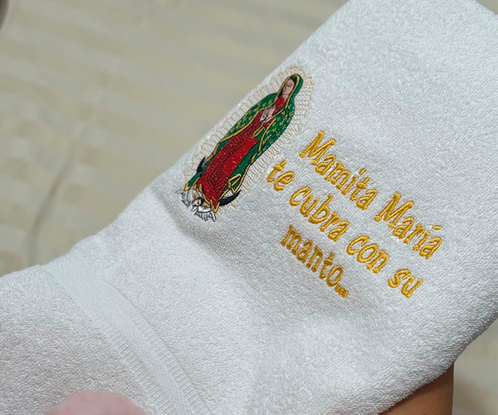 Toalla personalizada para mujer de virgen de Guadalupe - 326